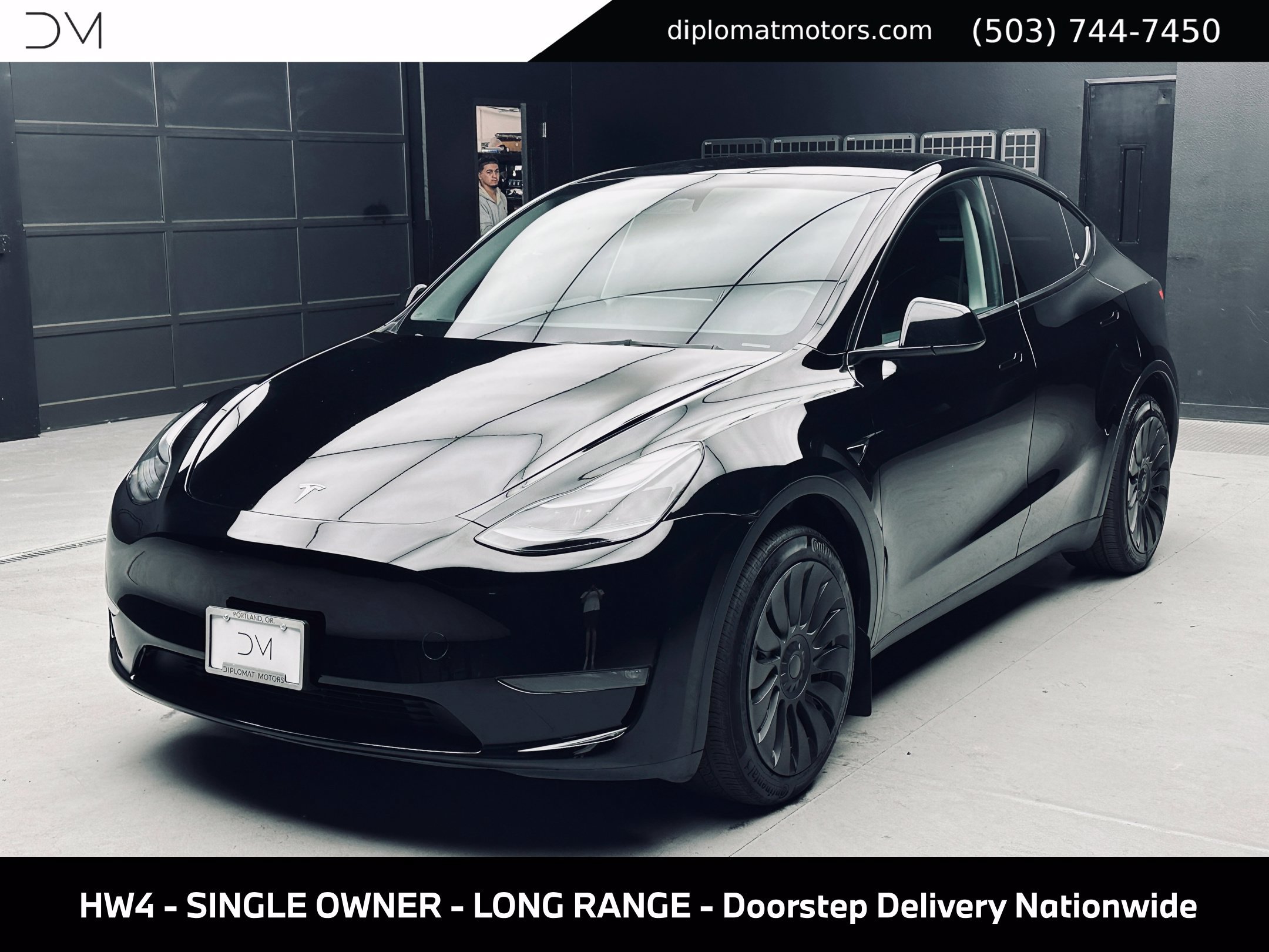 Used 2023 Tesla Model Y Long Range AWD/4WD image 1
