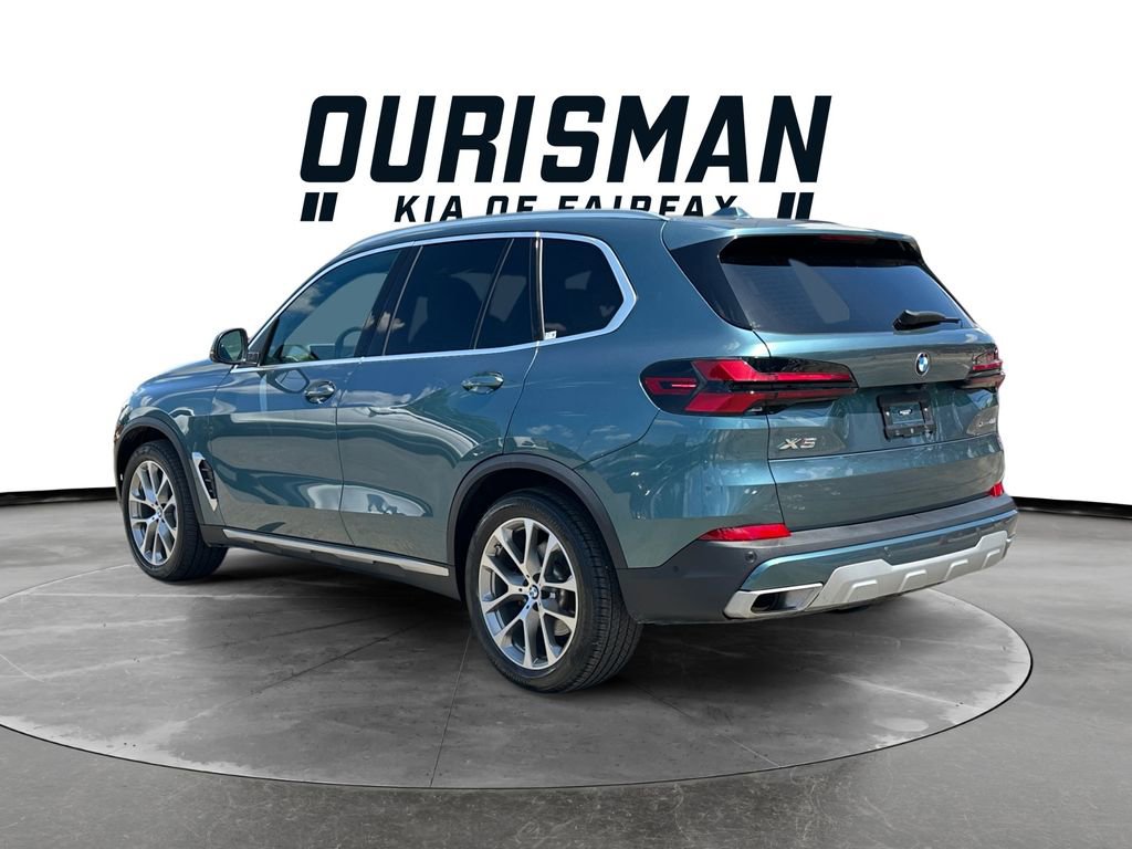 Used 2024 BMW X5 xDrive40i w/ Premium Package AWD/4WD image 4