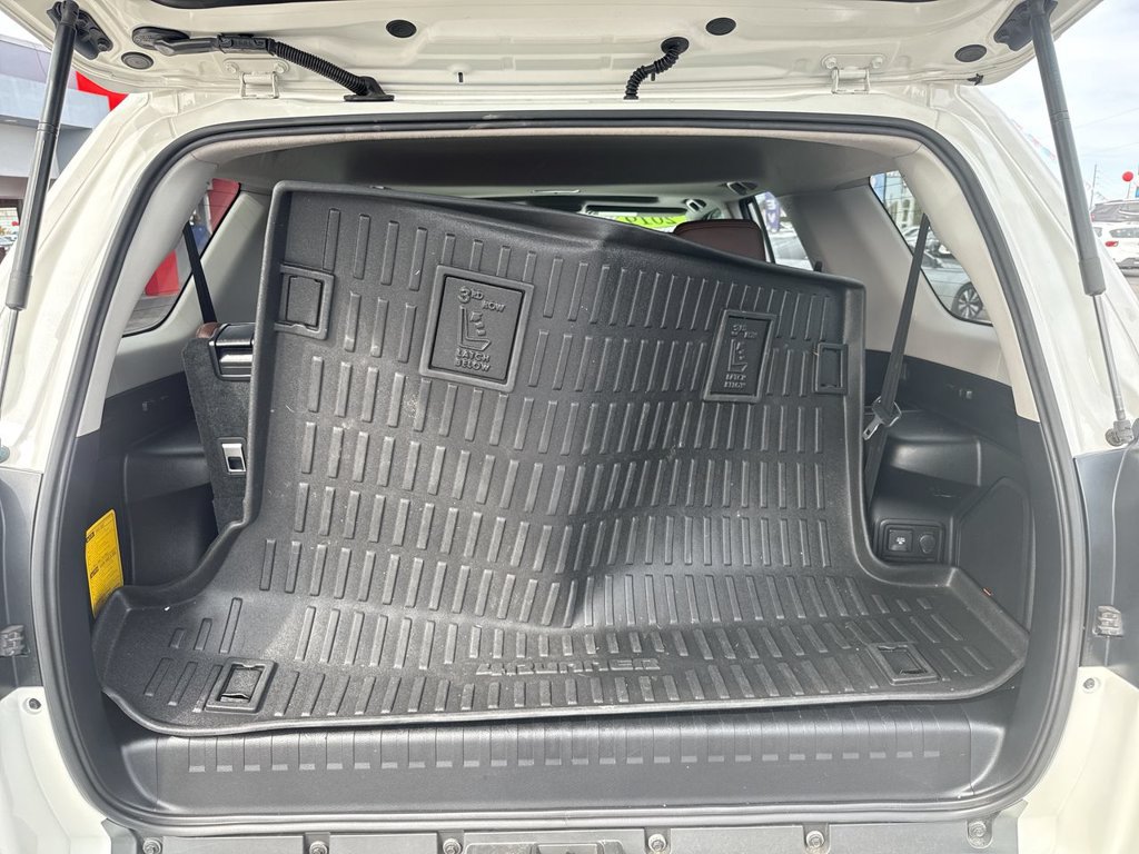 Used 2019 Toyota 4Runner Limited AWD/4WD image 9