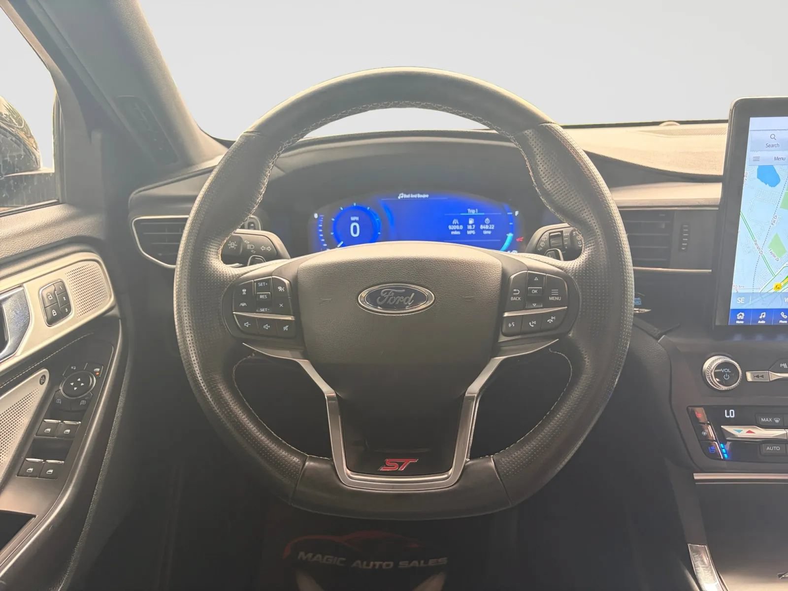 Used 2020 Ford Explorer ST w/ ST Street Pack AWD/4WD image 31