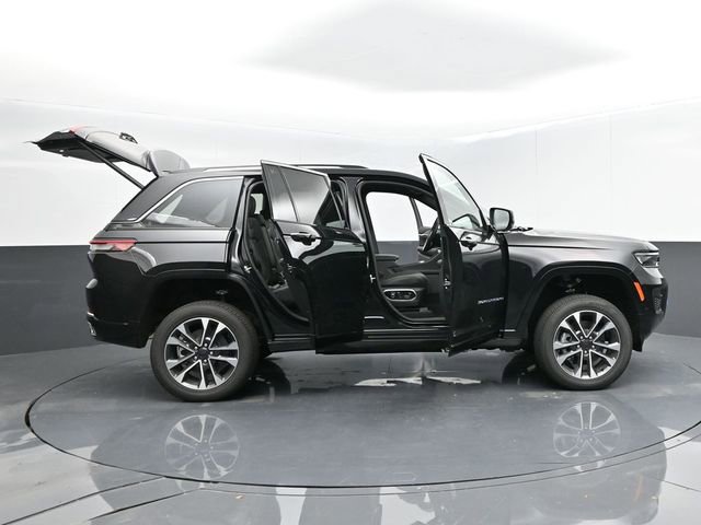 Used 2024 Jeep Grand Cherokee Overland w/ Advanced Protech Group III image 65