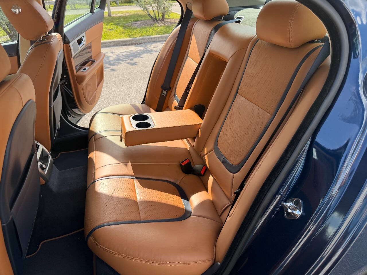 Used 2013 Jaguar XF 3.0 AWD/4WD image 25