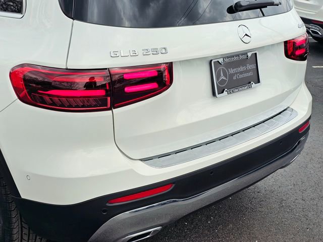 New 2026 Mercedes-Benz GLB 250 4MATIC image 13