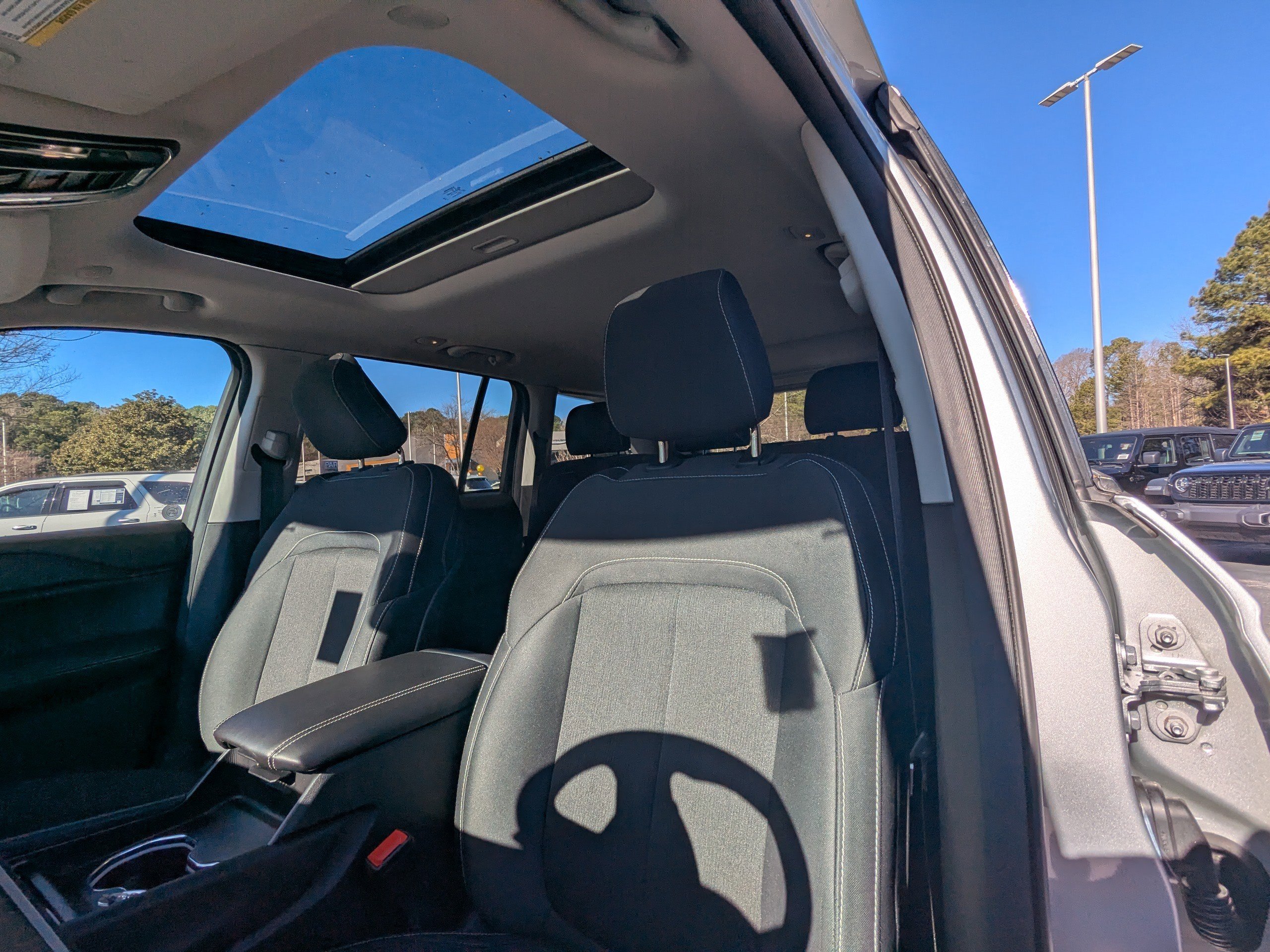 Certified 2023 Jeep Grand Cherokee Laredo X image 8