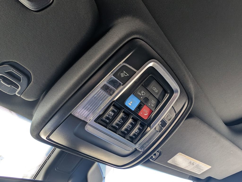 New 2026 RAM 1500 4x4 Crew Cab image 36