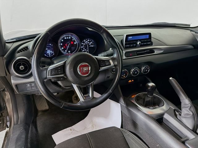 Used 2017 FIAT 124 Spider Classica image 20