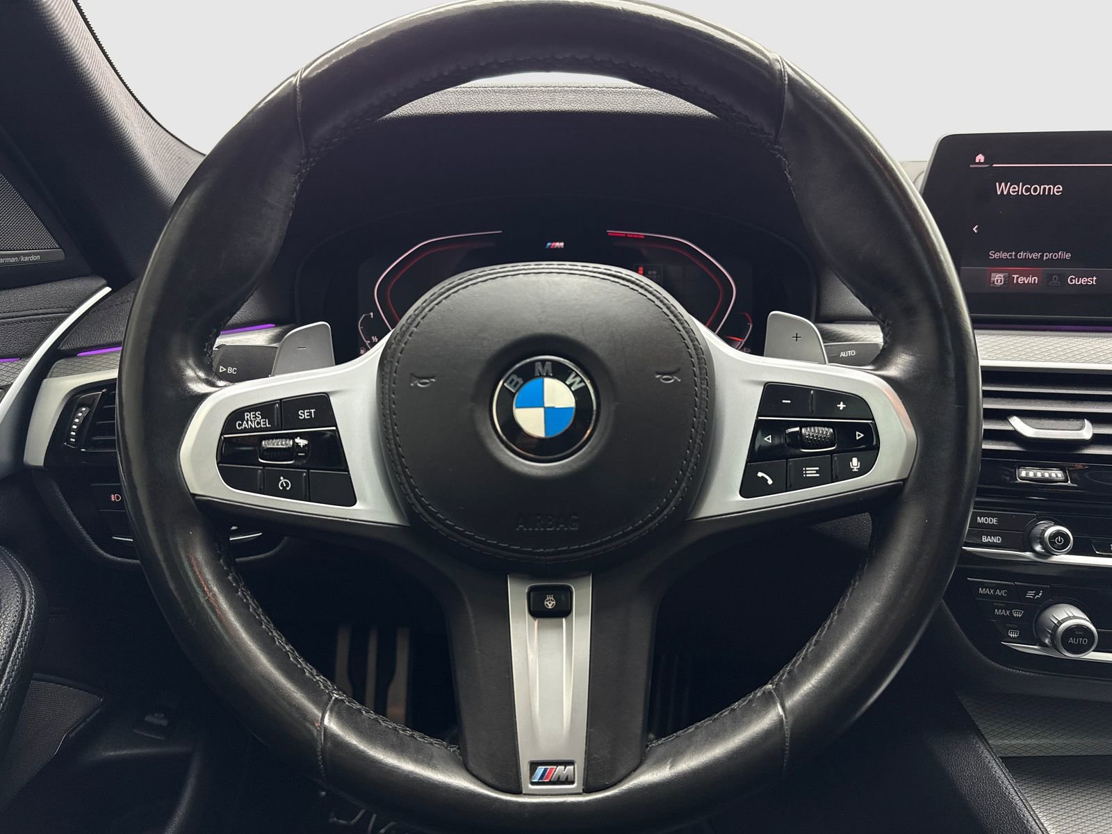 Used 2020 BMW 530i xDrive w/ M Sport Package AWD/4WD image 19