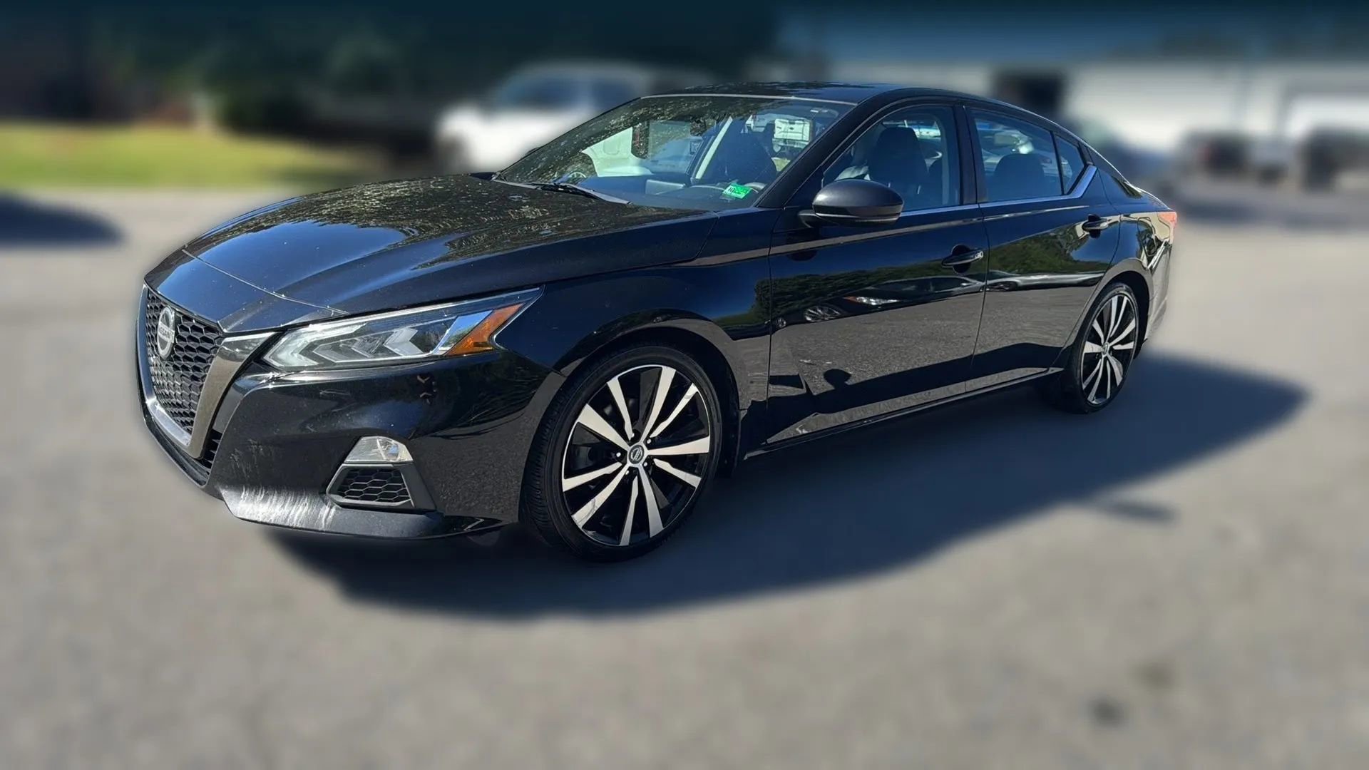 Used 2019 Nissan Altima 2.5 SR w/ SR Premium Package image 1