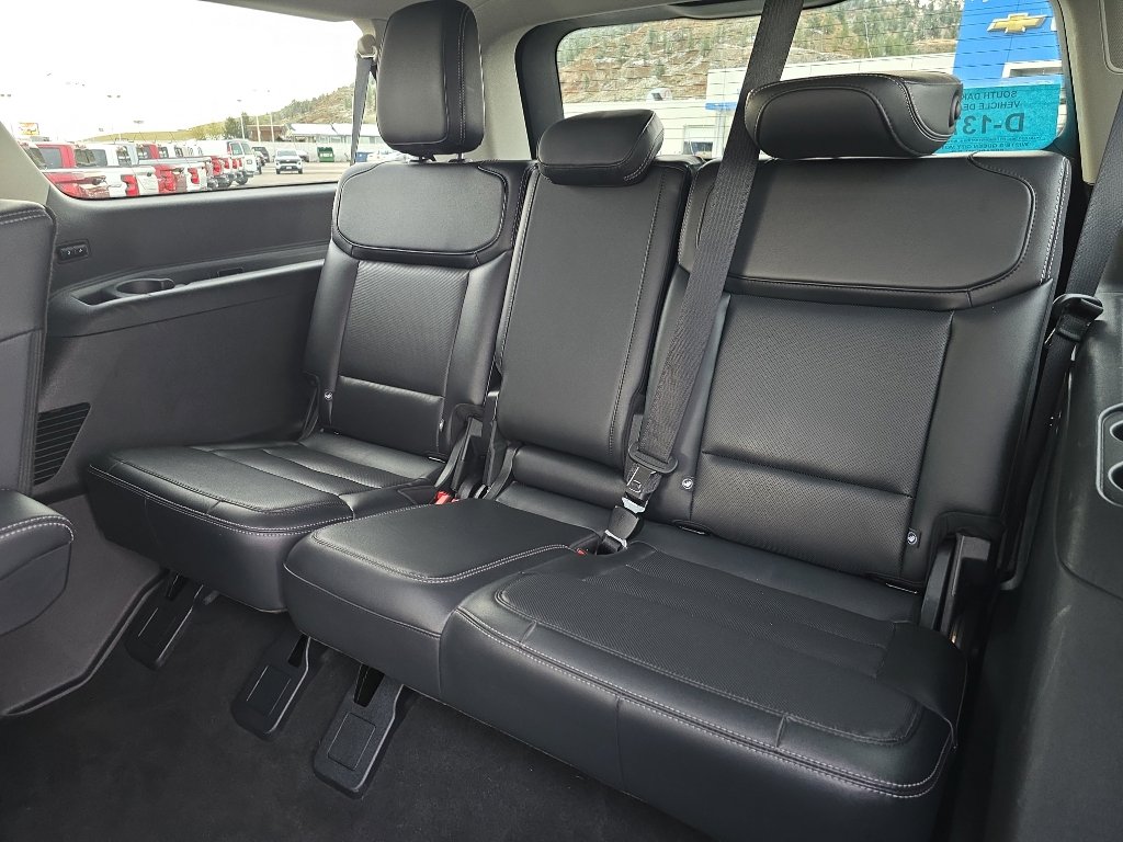 Used 2025 Ford Expedition Max Platinum AWD/4WD image 23