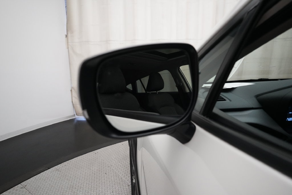 Used 2024 Subaru Crosstrek 2.0i Premium AWD/4WD image 24