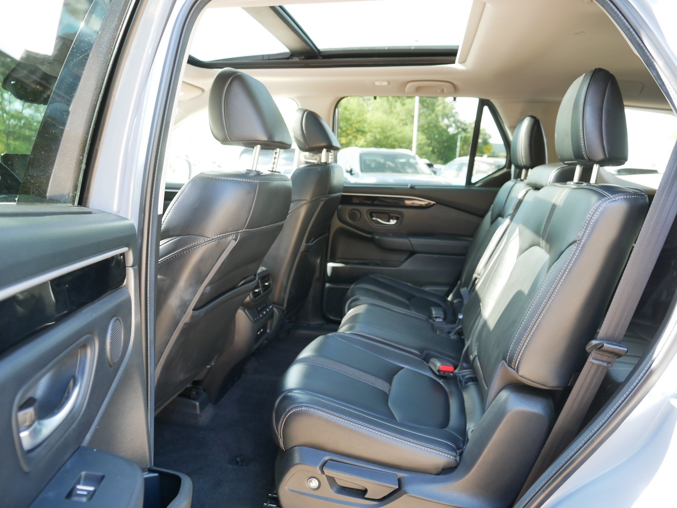Used 2024 Honda Pilot Touring image 35