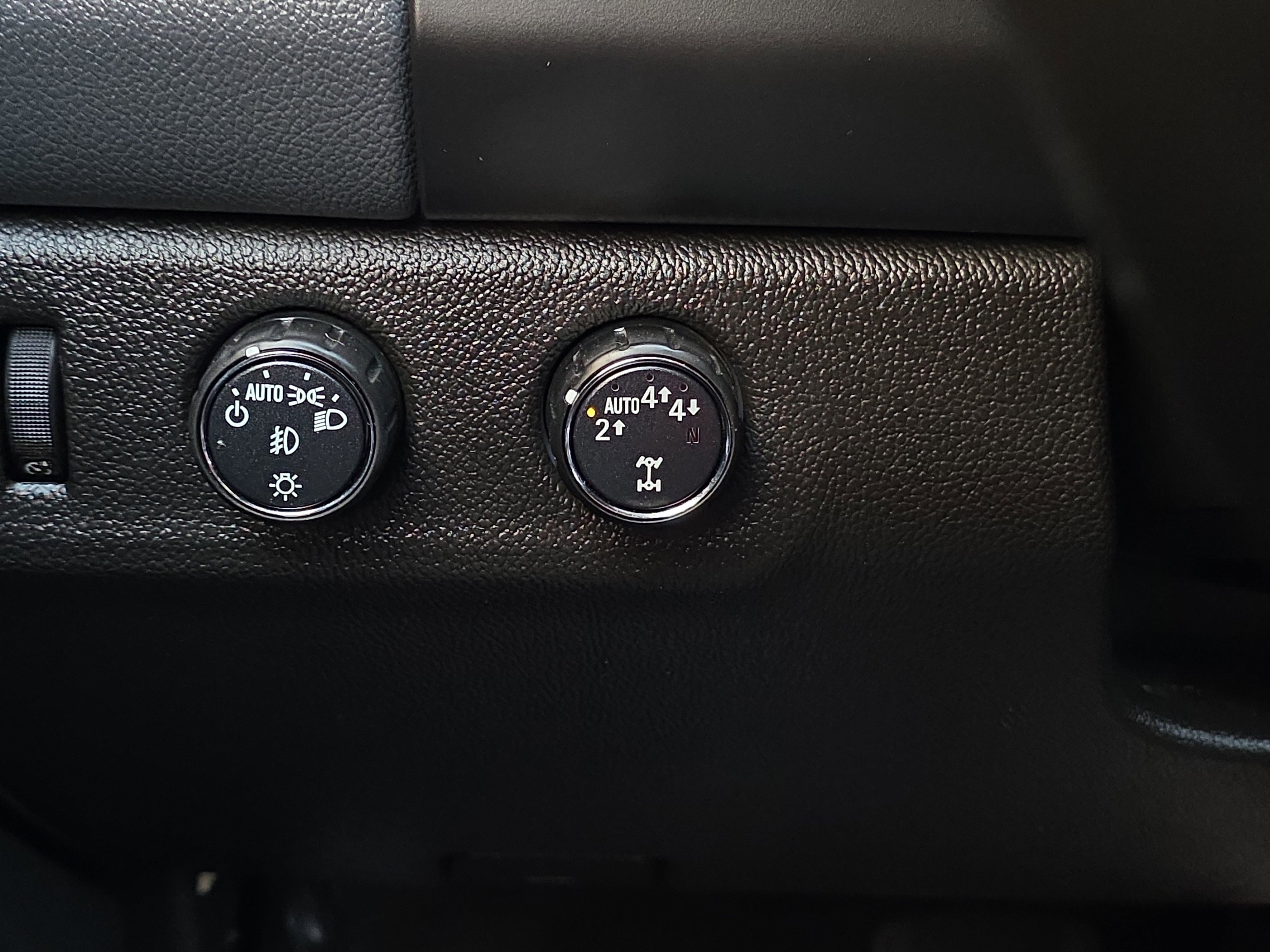 Used 2021 Chevrolet Colorado Z71 w/ Z71 Midnight Edition image 29