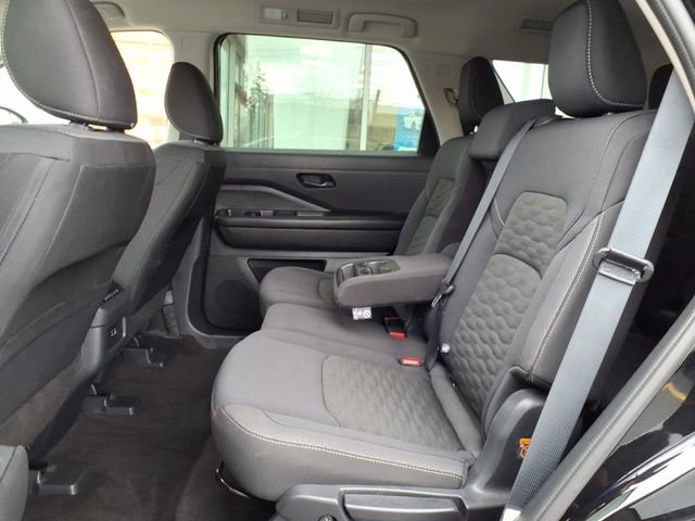 Used 2025 Nissan Pathfinder SV AWD/4WD image 4