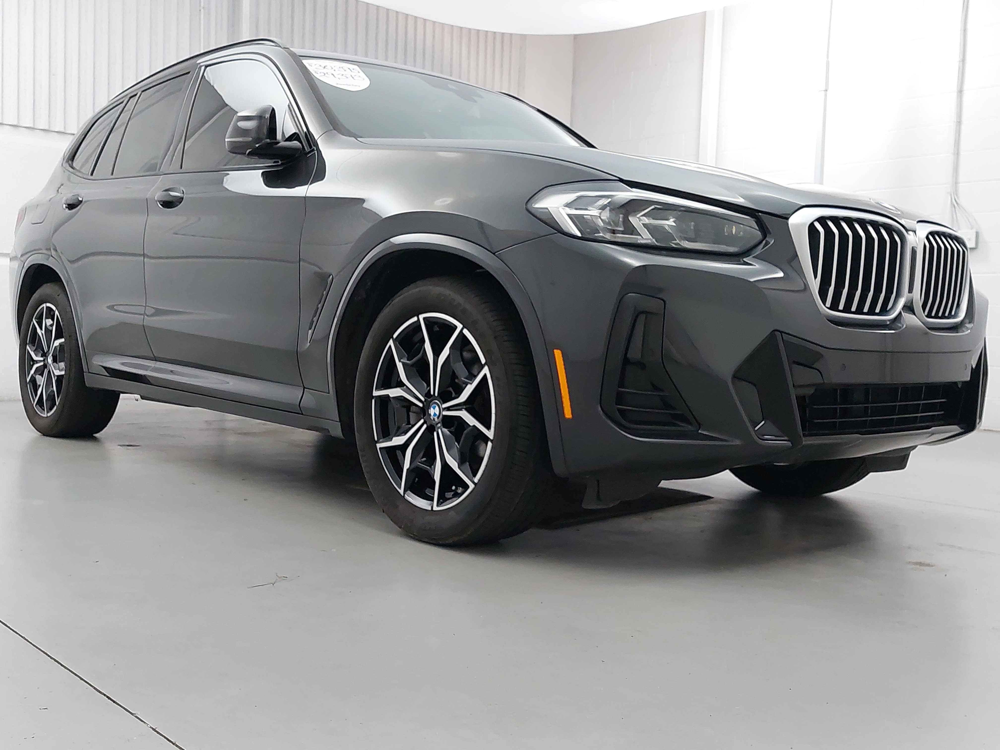 Used 2022 BMW X3 sDrive30i w/ M Sport Package 2 RWD image 9