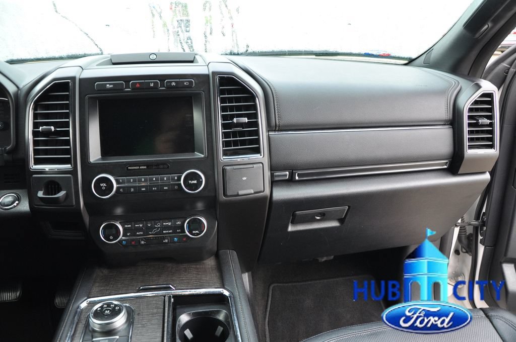 Used 2019 Ford Expedition Limited w/ Equipment Group 302A RWD image 20
