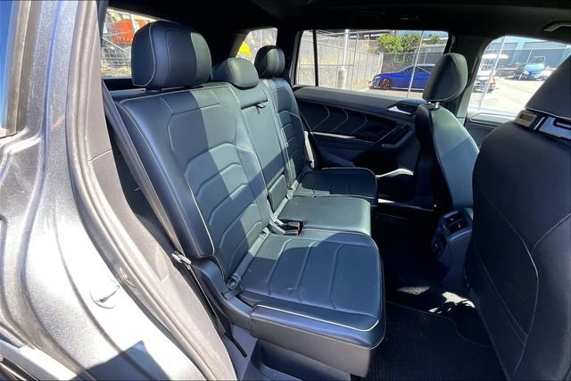 Used 2022 Volkswagen Tiguan SEL R-Line AWD/4WD image 29