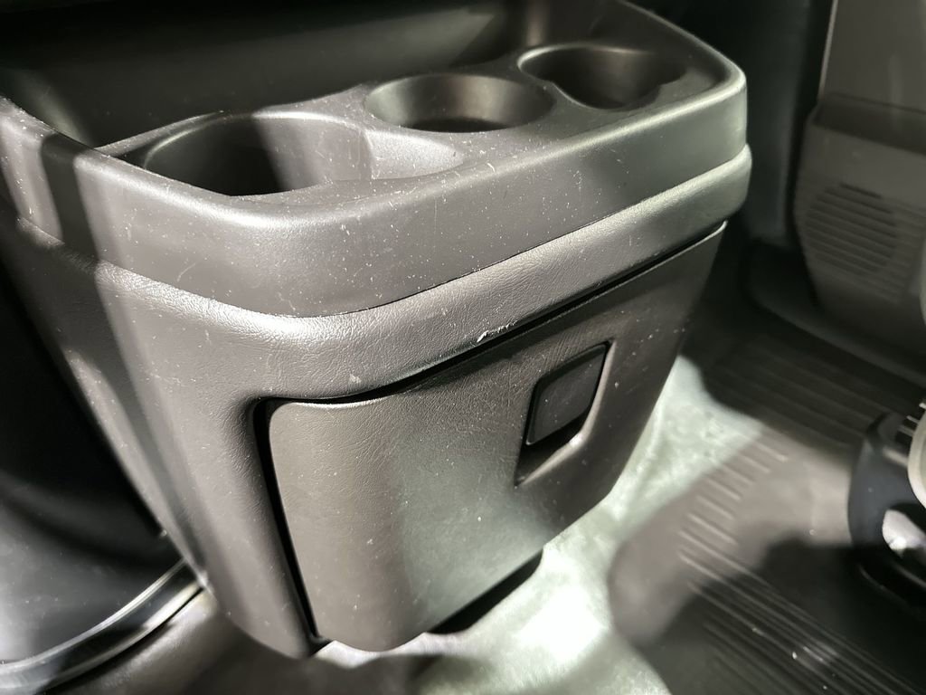 Used 2024 GMC Savana 2500 w/ Driver Convenience Package image 21