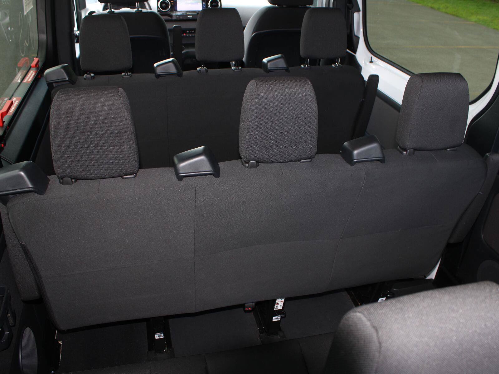 Used 2025 Mercedes-Benz Sprinter 2500 image 9