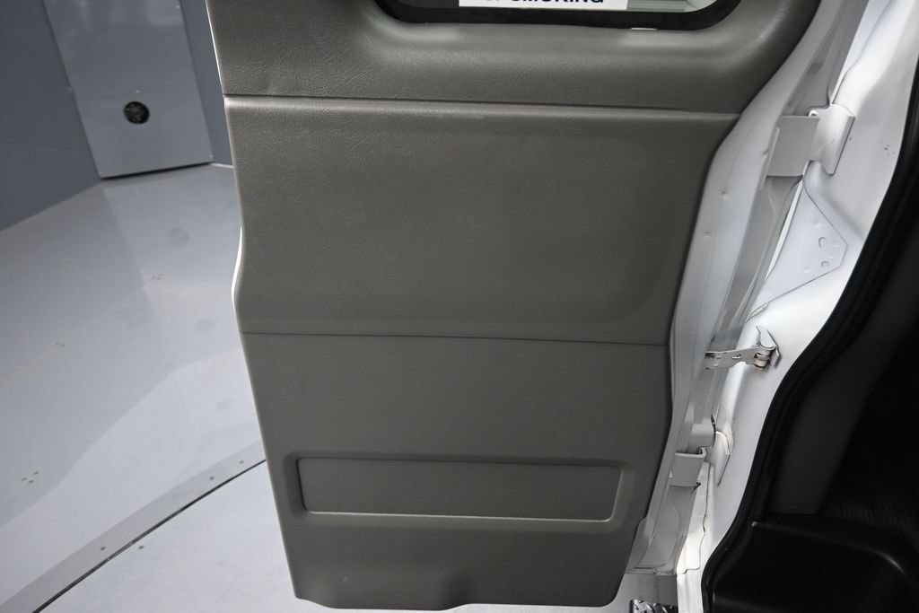 Used 2023 Chevrolet Express 3500 LS RWD image 29