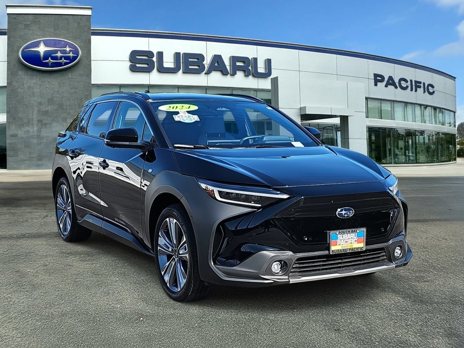 Used 2024 Subaru Solterra Touring w/ Touring Package image 1