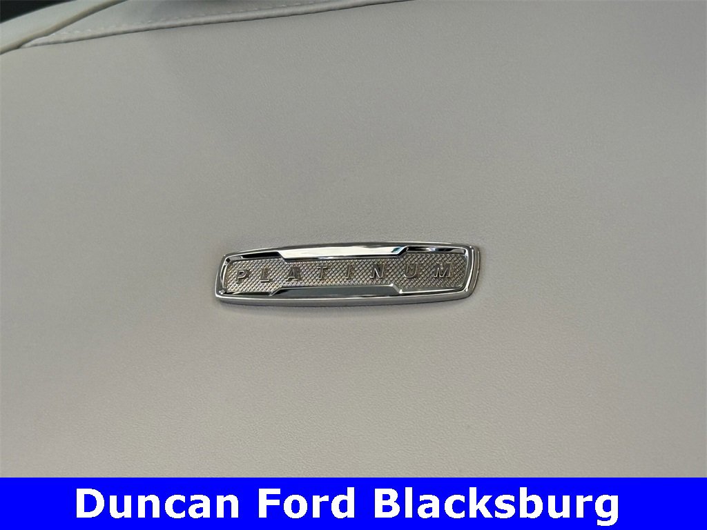 New 2025 Ford Expedition Platinum w/ Driver's Package image 18
