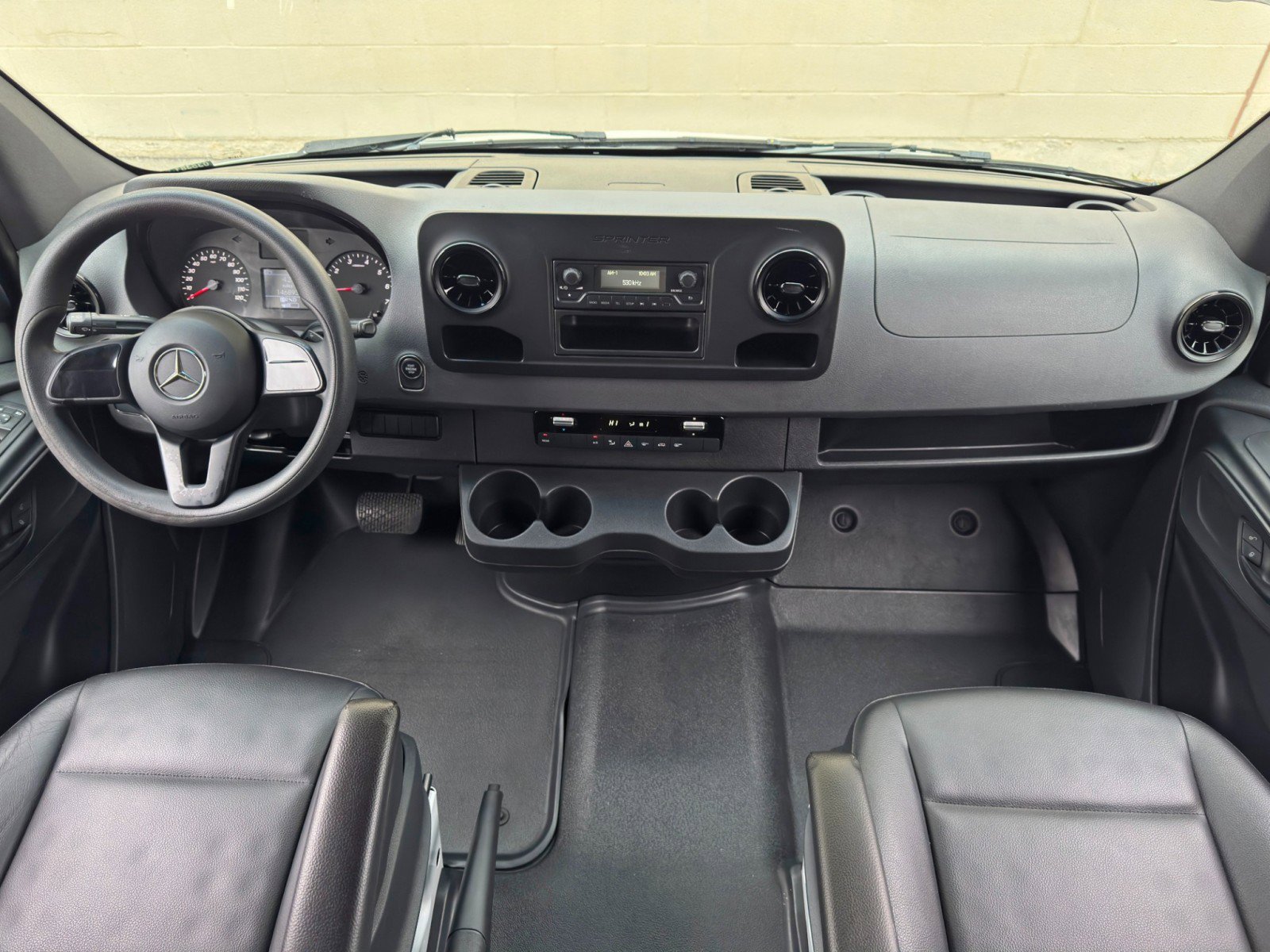 Used 2020 Mercedes-Benz Sprinter 2500 image 11