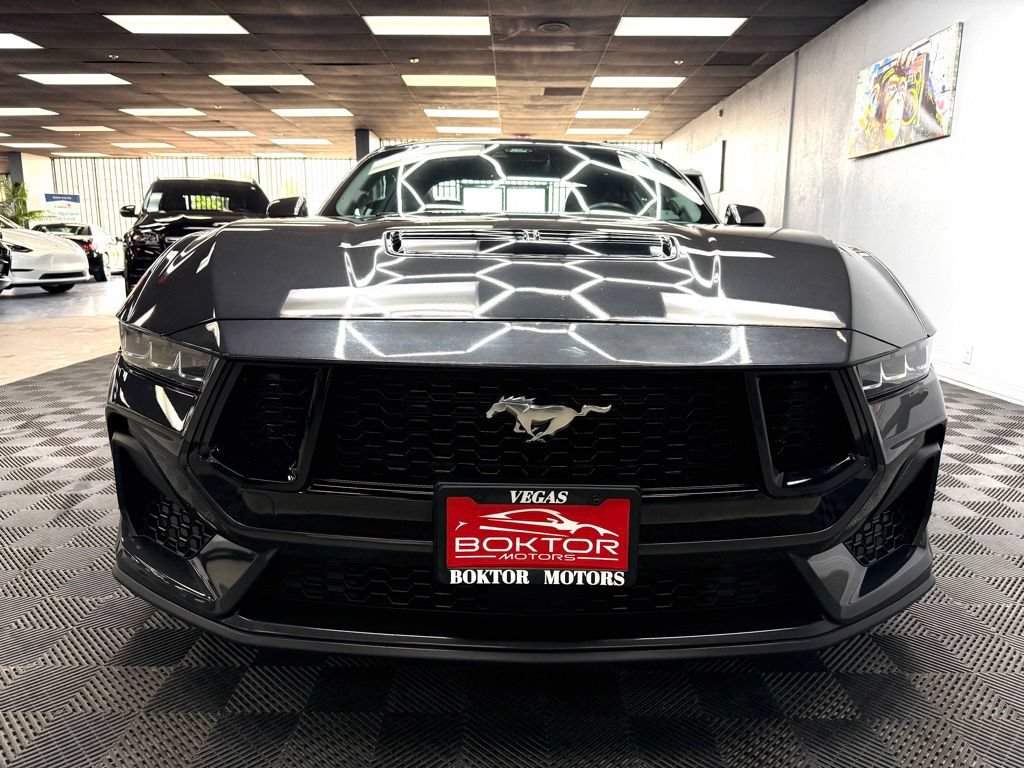 Used 2024 Ford Mustang GT RWD image 4