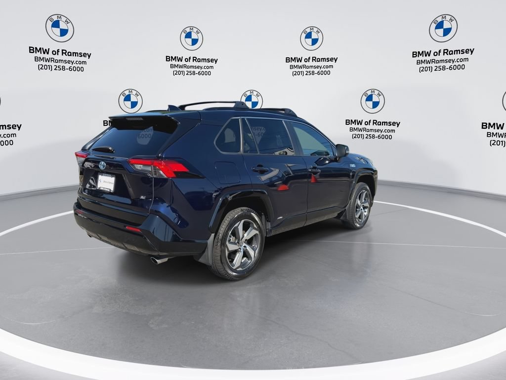 Used 2024 Toyota RAV4 SE w/ Weather & Moonroof Package AWD/4WD image 8
