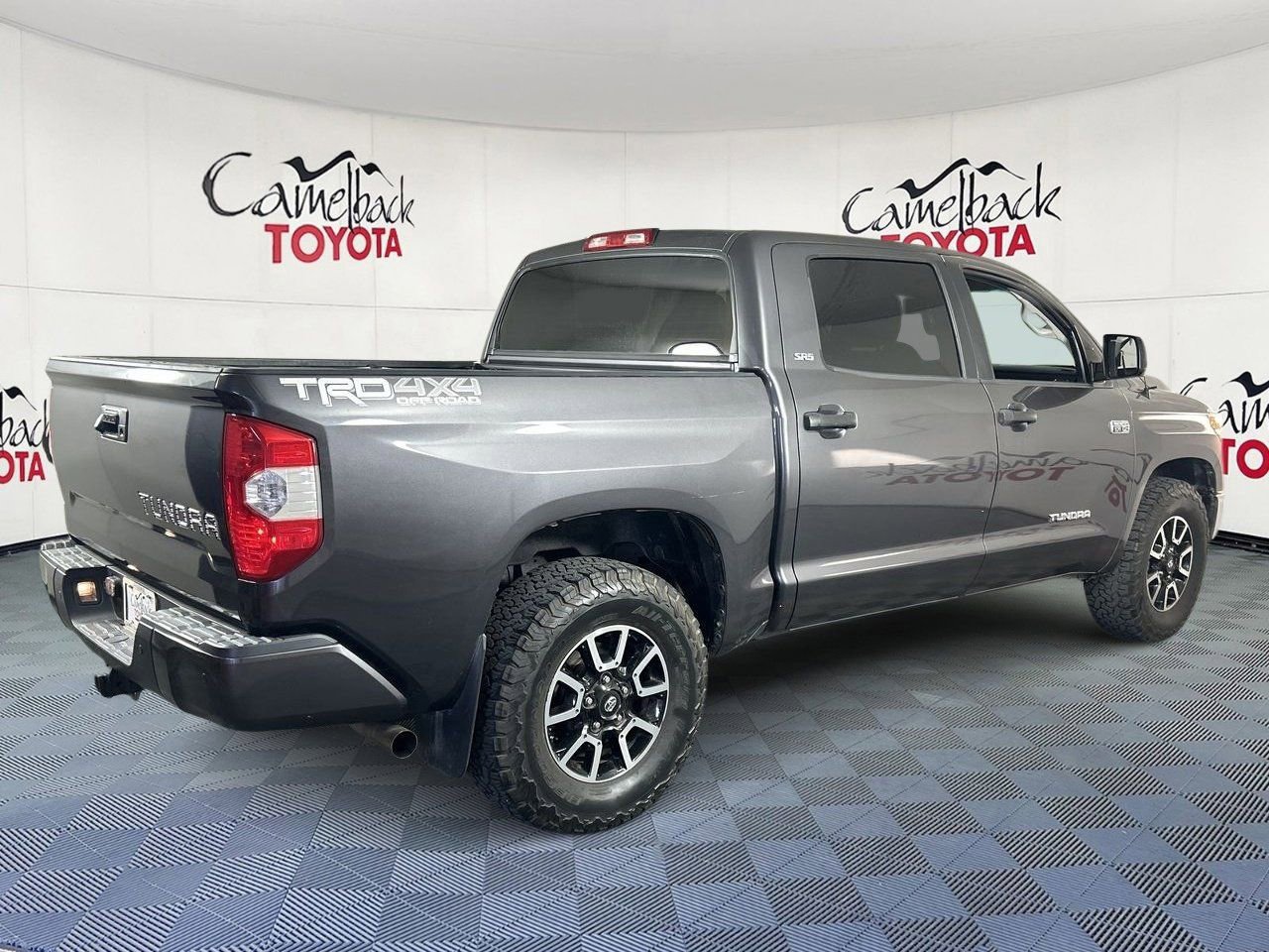 Used 2017 Toyota Tundra SR5 image 7