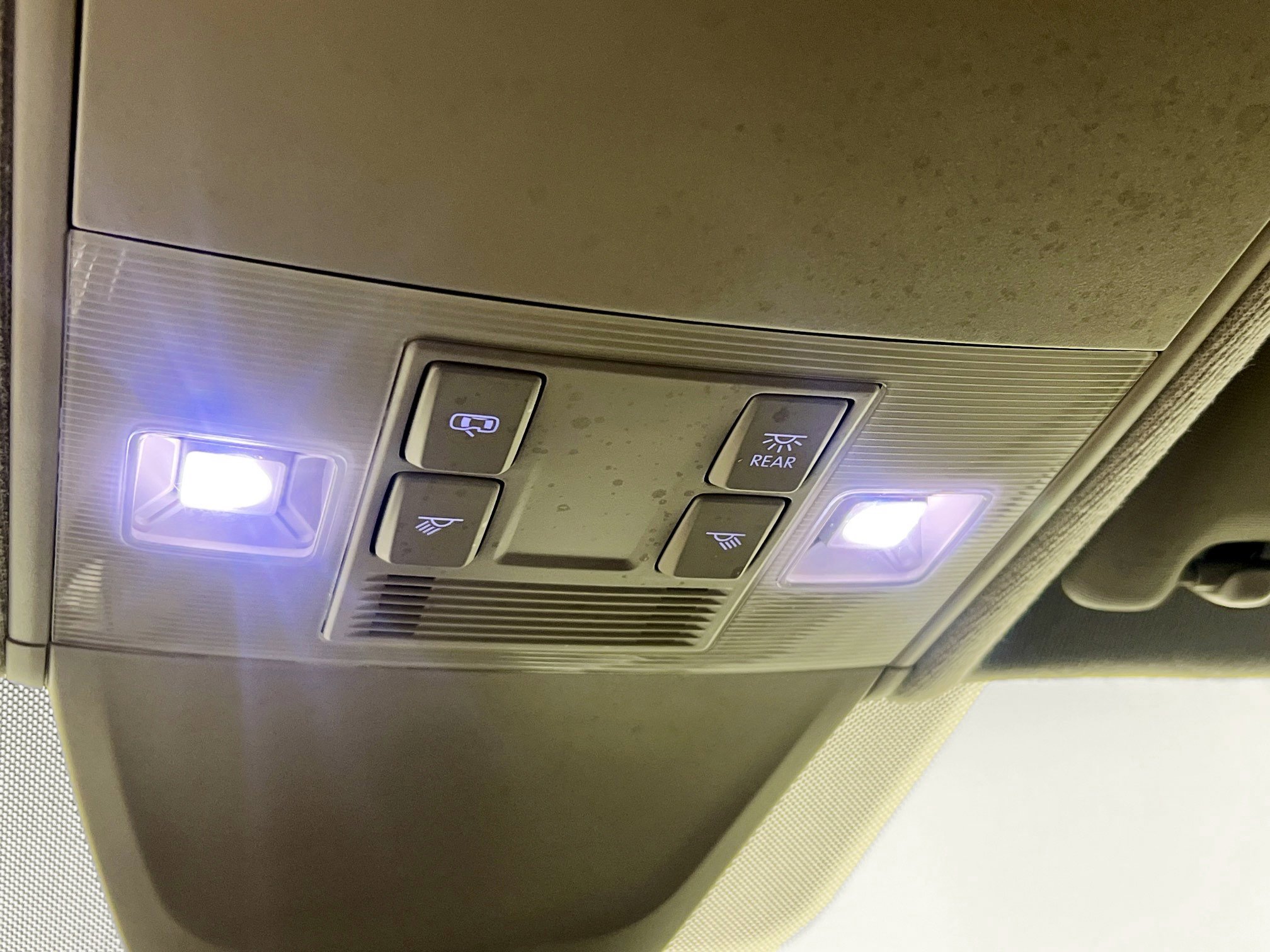 Used 2023 Volkswagen Tiguan SE image 22