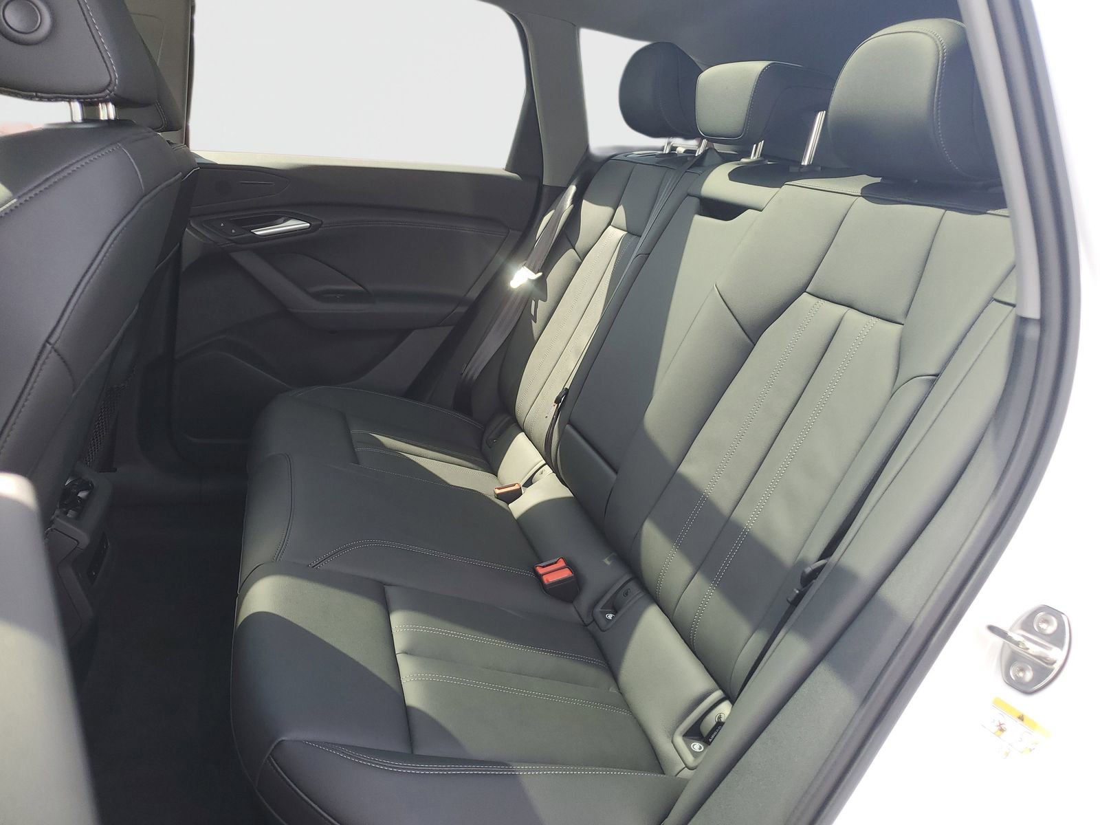 New 2025 Audi Q6 e-tron Premium AWD/4WD image 14