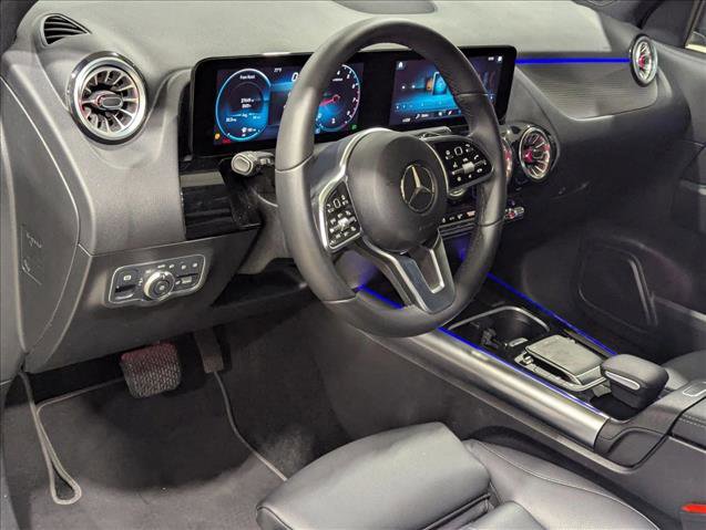 Used 2023 Mercedes-Benz GLA 250 4MATIC w/ Premium Package image 10