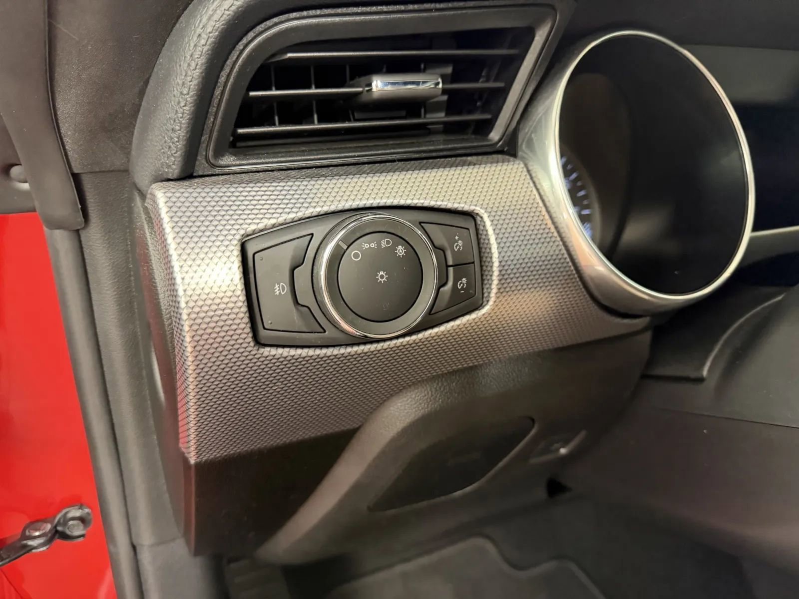 Used 2019 Ford Mustang GT w/ Equipment Group 301A RWD image 15