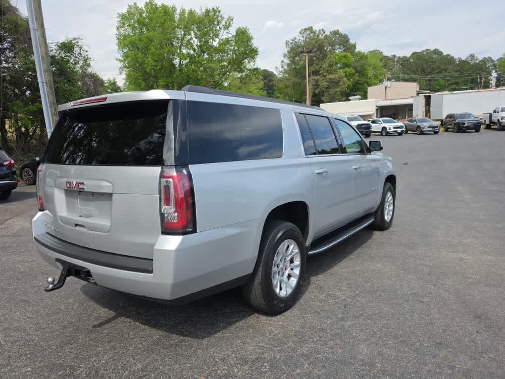 Used 2020 GMC Yukon XL SLT AWD/4WD image 3