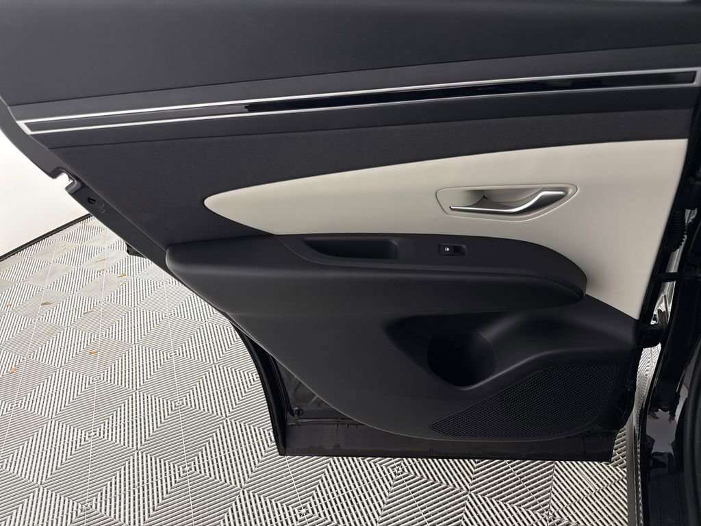 Certified 2023 Hyundai Tucson SEL w/ Convenience Package FWD image 14