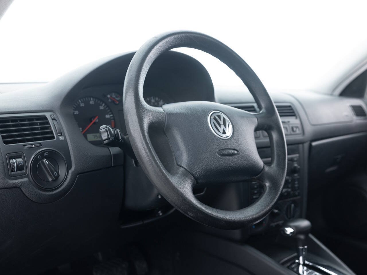 Used 2002 Volkswagen Jetta GLS FWD image 23