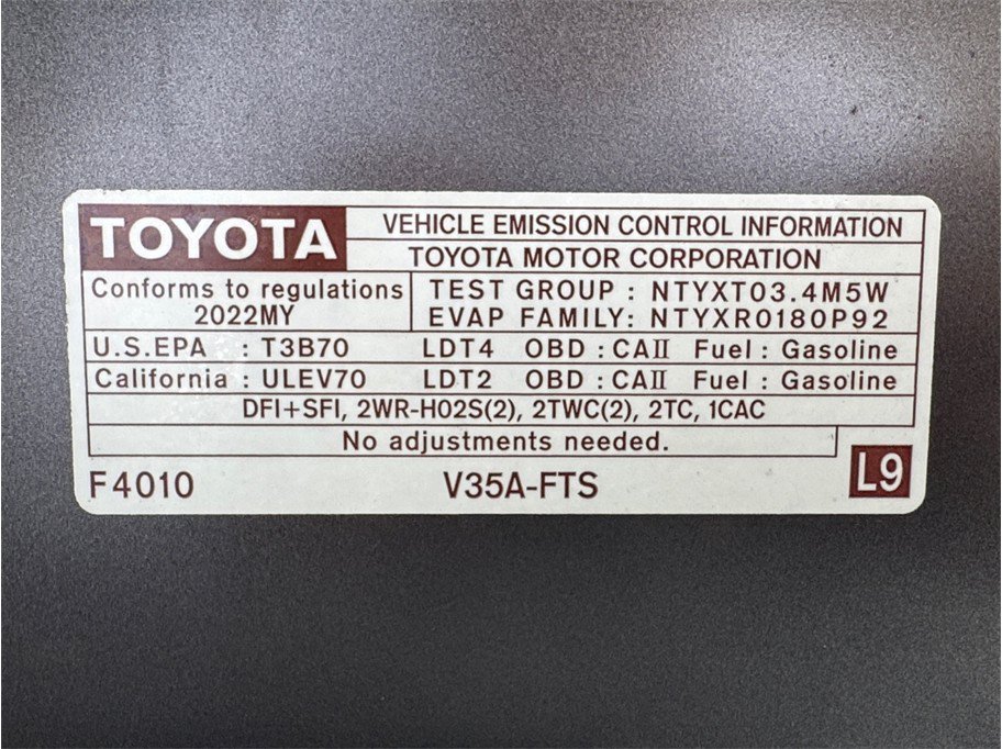 Used 2022 Toyota Tundra SR w/ SR Tow Package AWD/4WD image 28