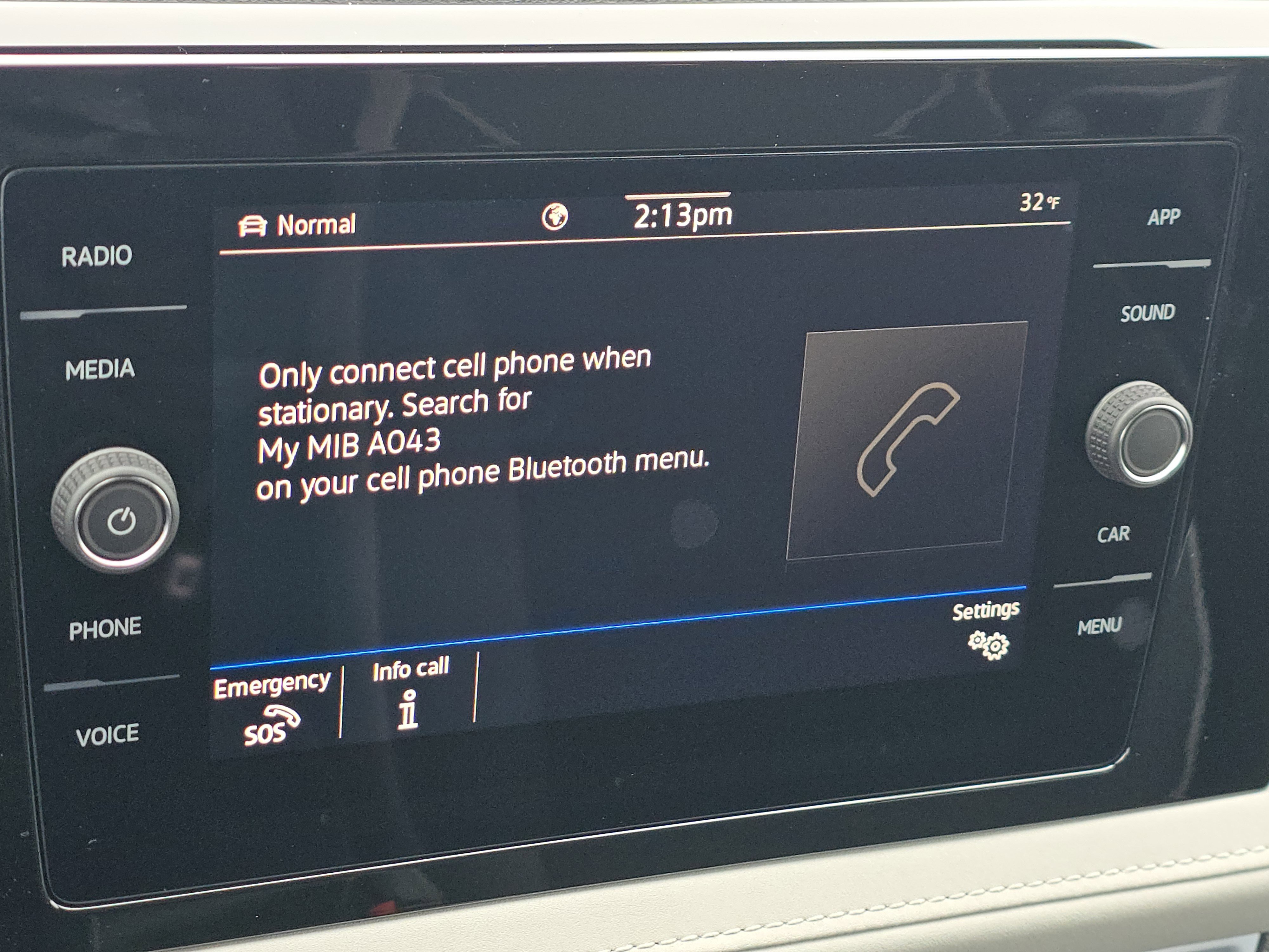 New 2026 Volkswagen Taos SE image 13