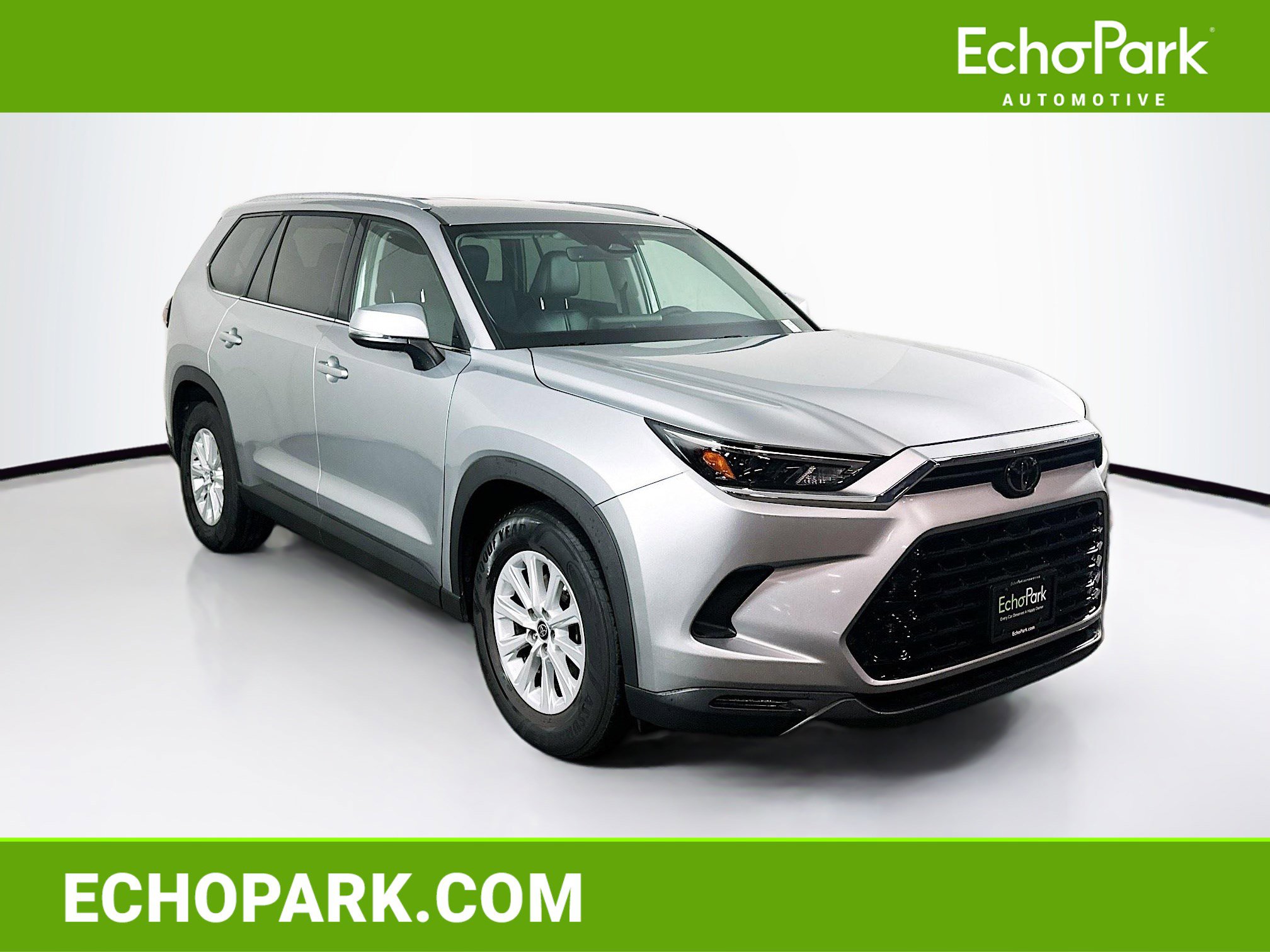 Used 2025 Toyota Grand Highlander FWD image 1