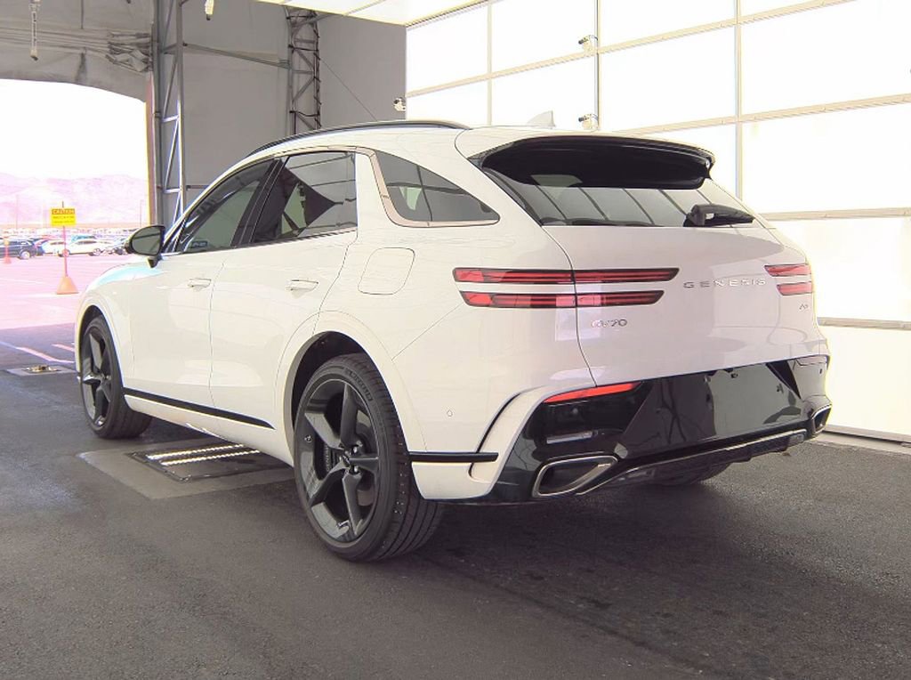 Used 2026 Genesis GV70 2.5T Sport Prestige image 3
