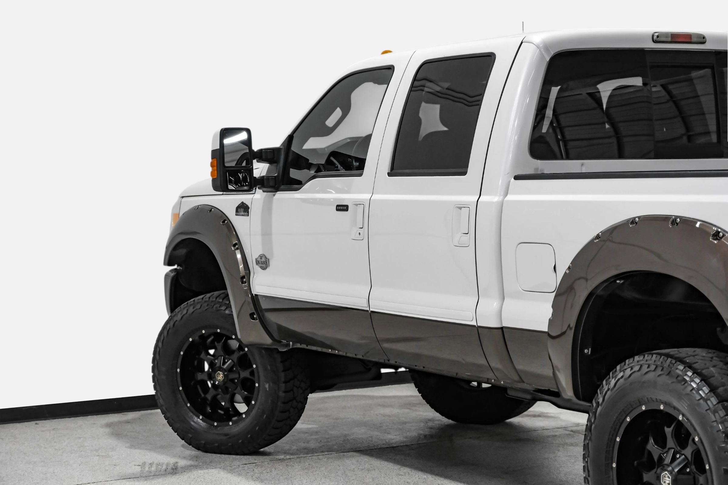 Used 2016 Ford F350 King Ranch w/ Snow Plow Prep Package image 11