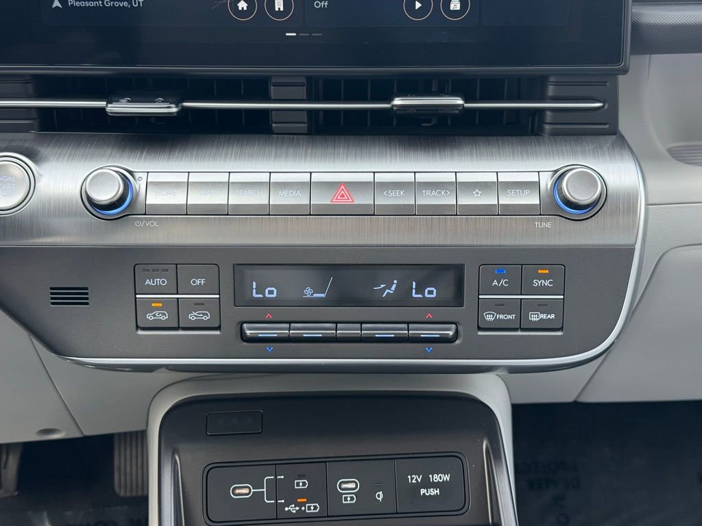 Used 2024 Hyundai Kona Limited AWD/4WD image 14