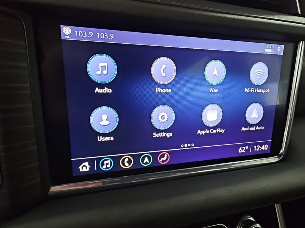 Used 2021 GMC Yukon Denali w/ Denali Premium Package image 13