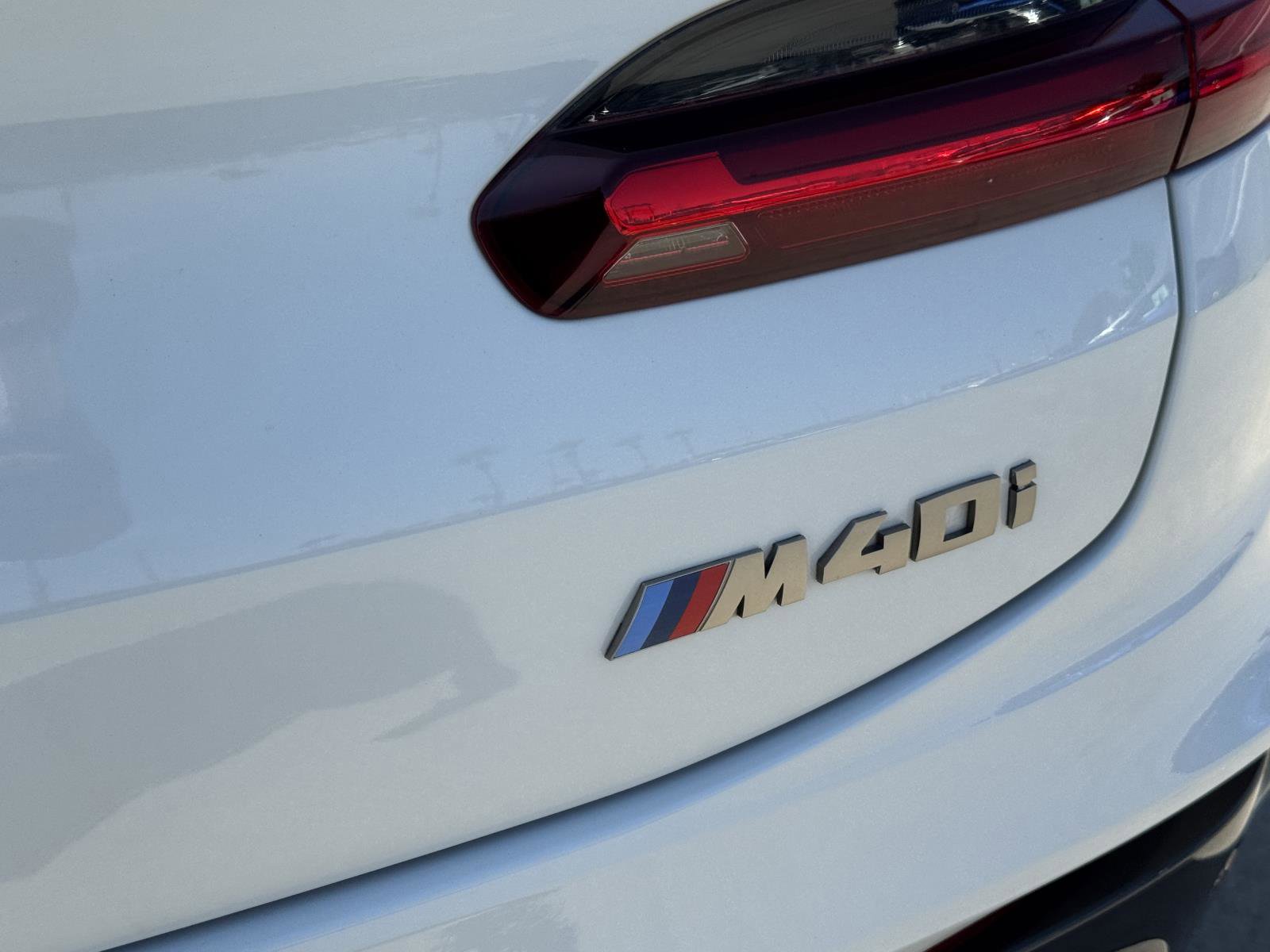 Used 2019 BMW X4 M40i w/ Premium Package image 5