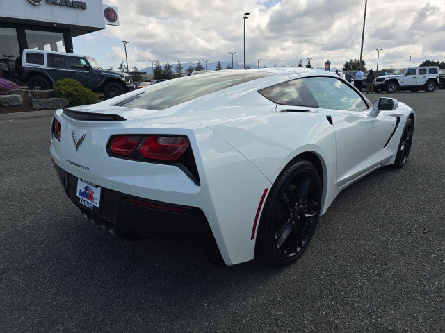 Used 2019 Chevrolet Corvette Stingray Coupe w/ 1LT RWD image 3