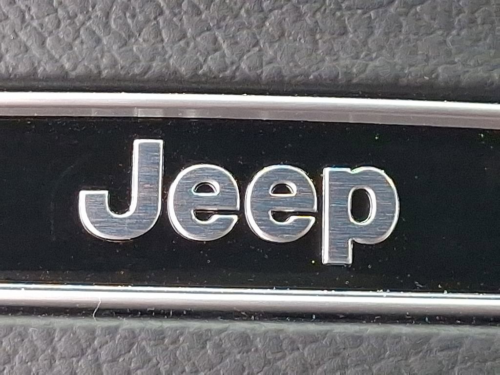 New 2026 Jeep Grand Cherokee L Limited image 11