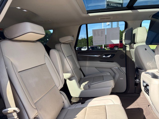 Used 2021 GMC Yukon Denali w/ Denali Ultimate Package image 18