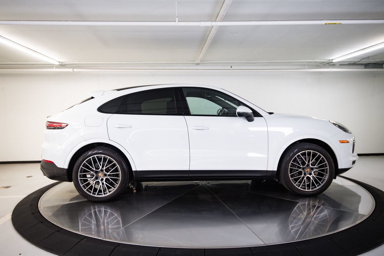Certified 2023 Porsche Cayenne Coupe AWD/4WD image 8