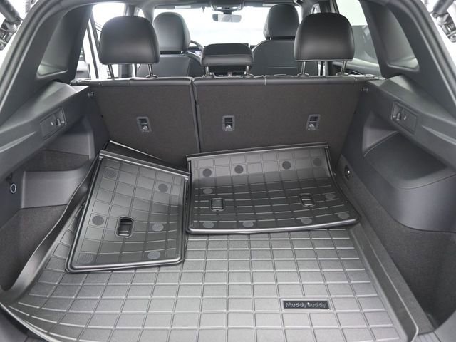 New 2026 Volkswagen Tiguan SE R-Line image 12