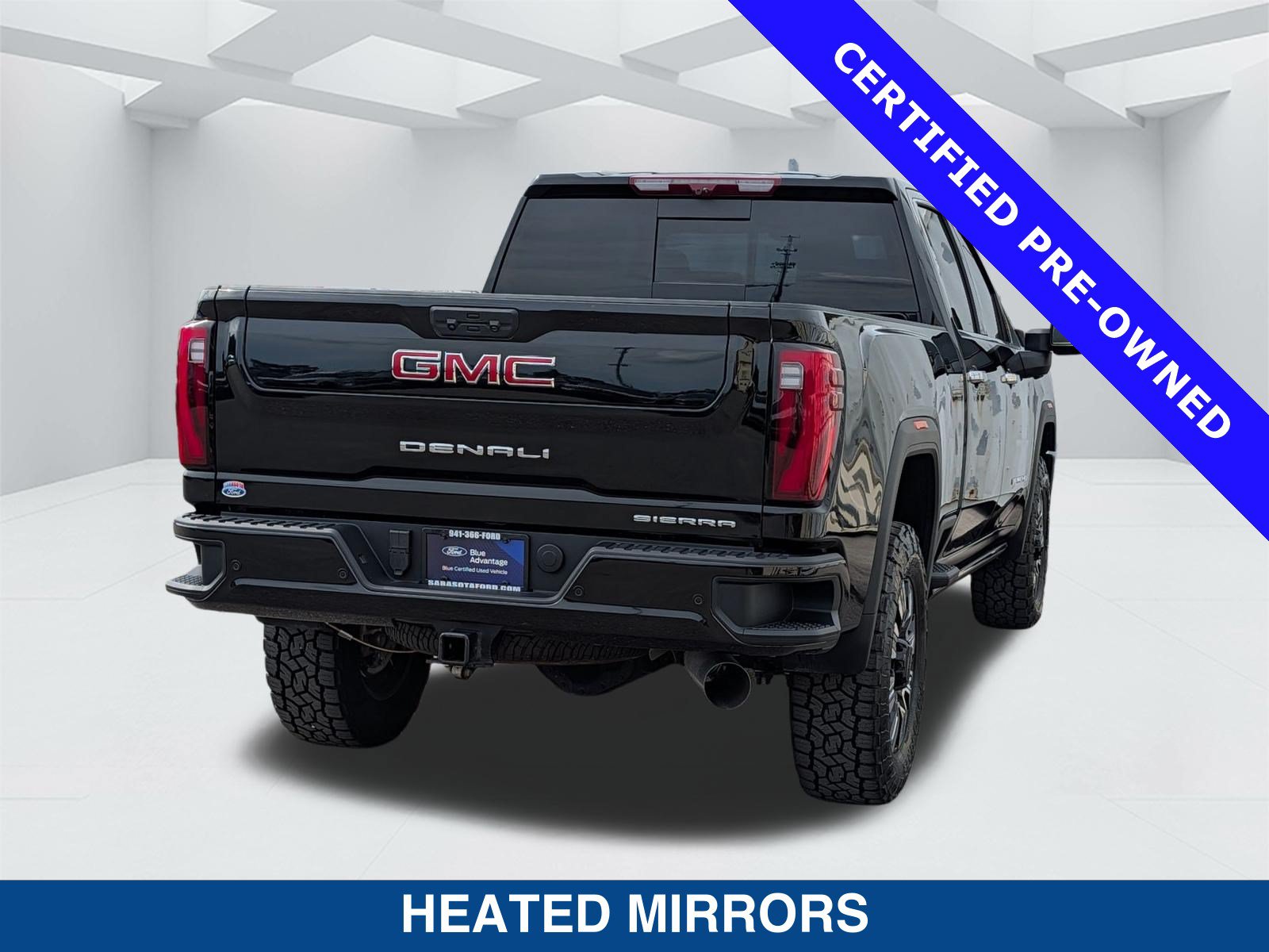 Used 2025 GMC Sierra 3500 Denali w/ Denali Reserve Package AWD/4WD image 4